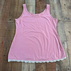 Shade tank top with ruffle bottom hem women's Large